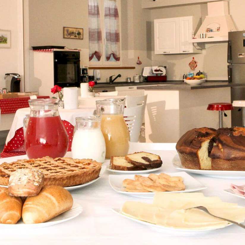 Breakfast in all'Antica Mattonata, farm holidays in Assisi bed and breakfast