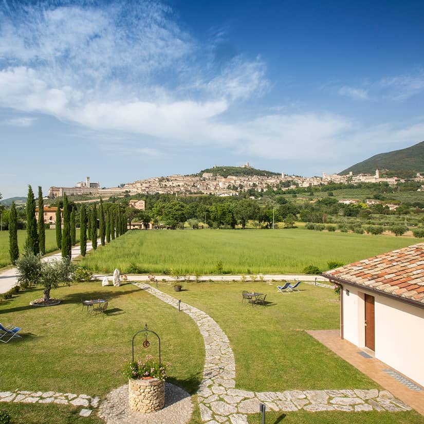 Great location close to the city and spectacular view over Assisi