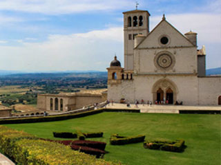 Assisi Saint Francis Basilica beb all'antica mattonata