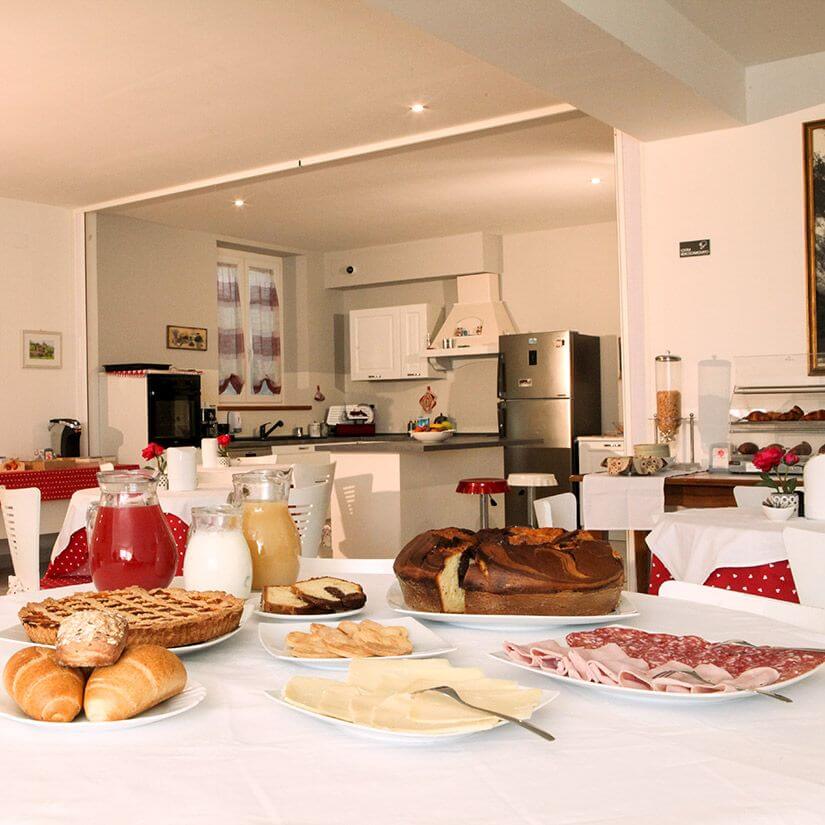 Bed & Breakfast Assisi sala colazioni Agriturismo All'Antica Mattonata